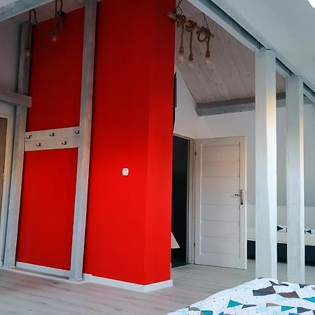 Apartament Witkacego Czerwony سووبسك المظهر الخارجي الصورة