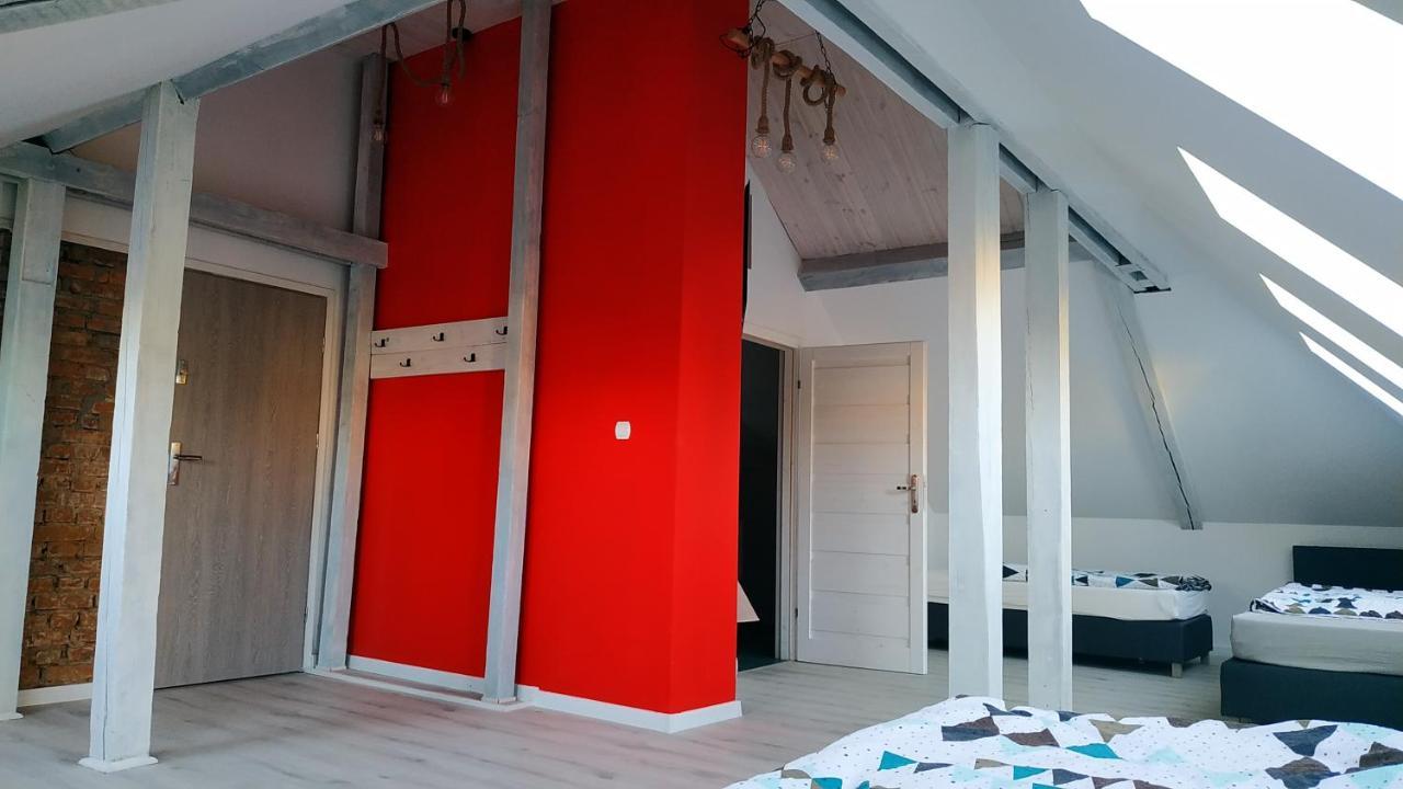 Apartament Witkacego Czerwony سووبسك المظهر الخارجي الصورة